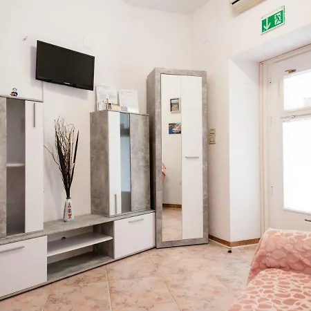 Guest house Mima 3*